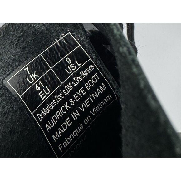 Dr. Martens Women's Audrick 8-Eye Boot Size 9 Black Chunky - Picture 5 of 7